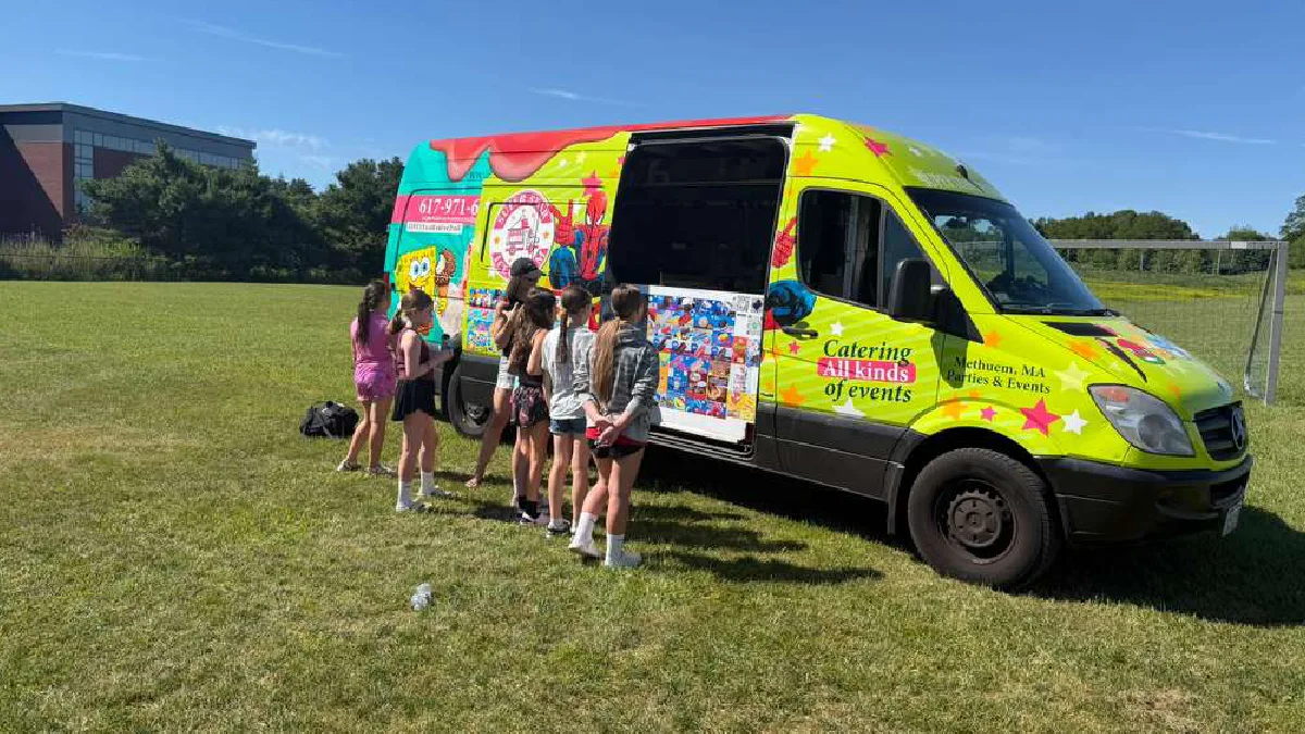 Super Star Ice Cream truck rental for Brookline MA events