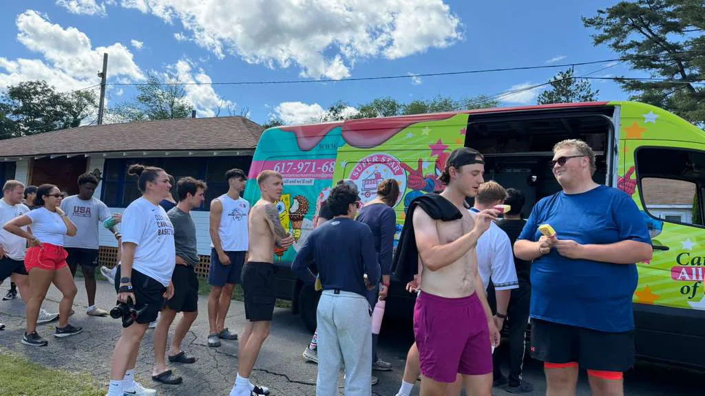 Ice Cream Truck Rental in Amesbury MA for birthday parties, school events, corporate events, fundraisers and community celebrations