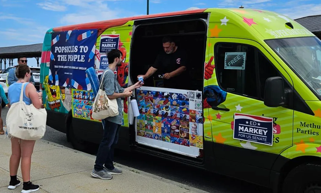 Ice cream truck rental in Derry NH for parties and events