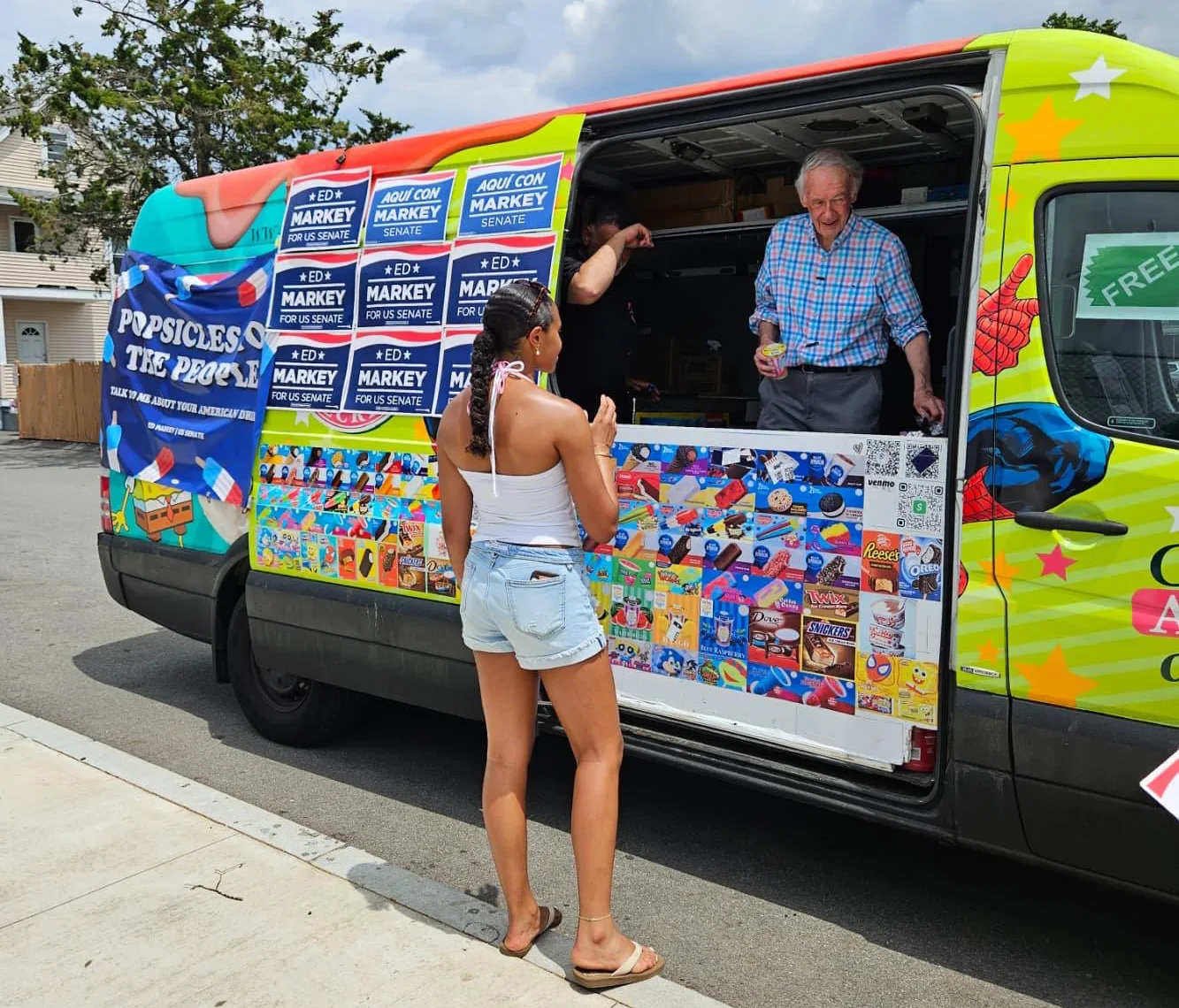 Ice cream truck rental in Plaistow NH for parties and events